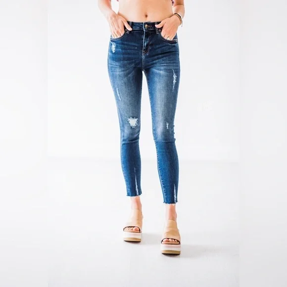 Rubies and Honey - Dark Wash - Skinny Jeans - Picture 4 of 11